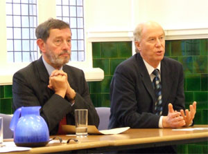 David Blunkett listens to Malcolm Chisholm answering a question