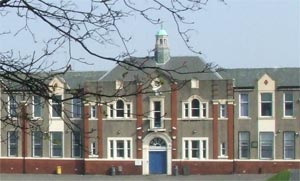View of the entrance to Drummond Community High, as seen from Mansfield Place