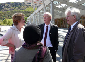 Telford staff explain their situation to Malcolm Chisholm and Mark Lazarowicz